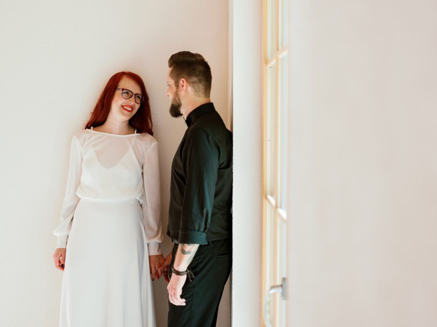Minimalistické svatební šaty